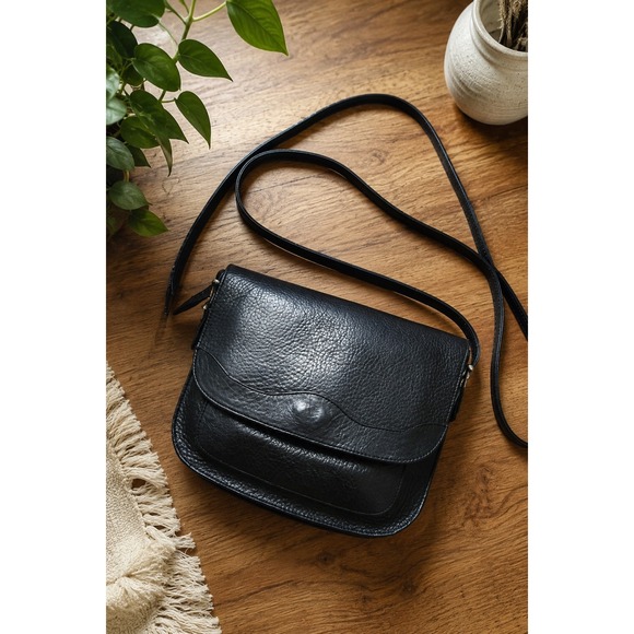Unbranded Handbags - Vintage Black Genuine Leather Crossbody Purse Pebbled Minimalist Classic
